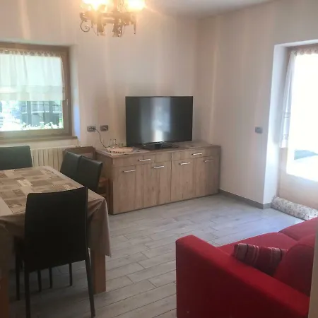 Del Canton Apartamento Isolaccia
